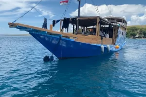 Biru-Asmara-turning
